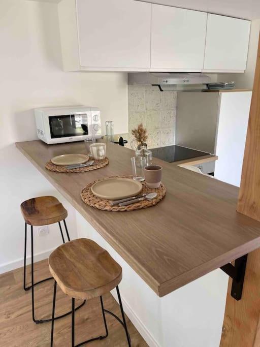 Maisonnette Avec Jardin A Ares Villa Eksteriør bilde